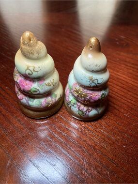 Hand-Painted Salt and Pepper shaker by Lecot Zapun